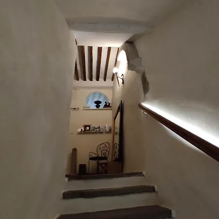 Apartment Logis Dans La Catiche De Loutre, Maison Medievale *